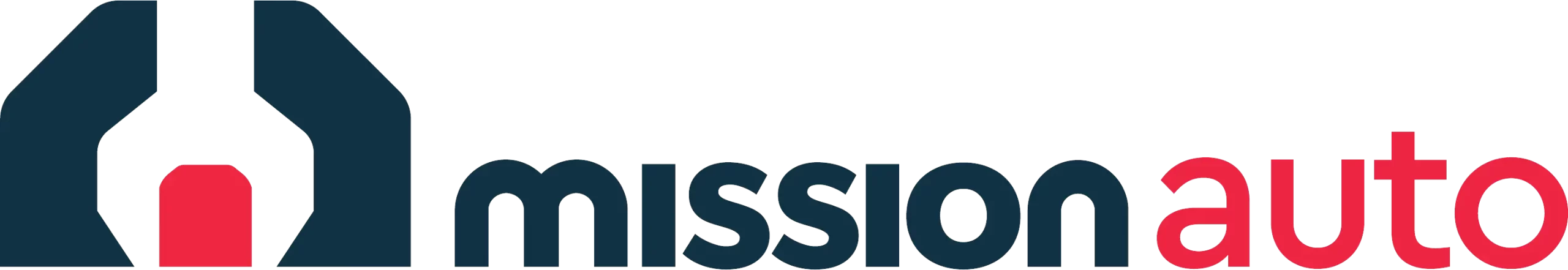 Logo for missionauto featuring a stylized dark blue house shape with a red door on the left, and the text missionauto in lowercase, with auto highlighted in red.